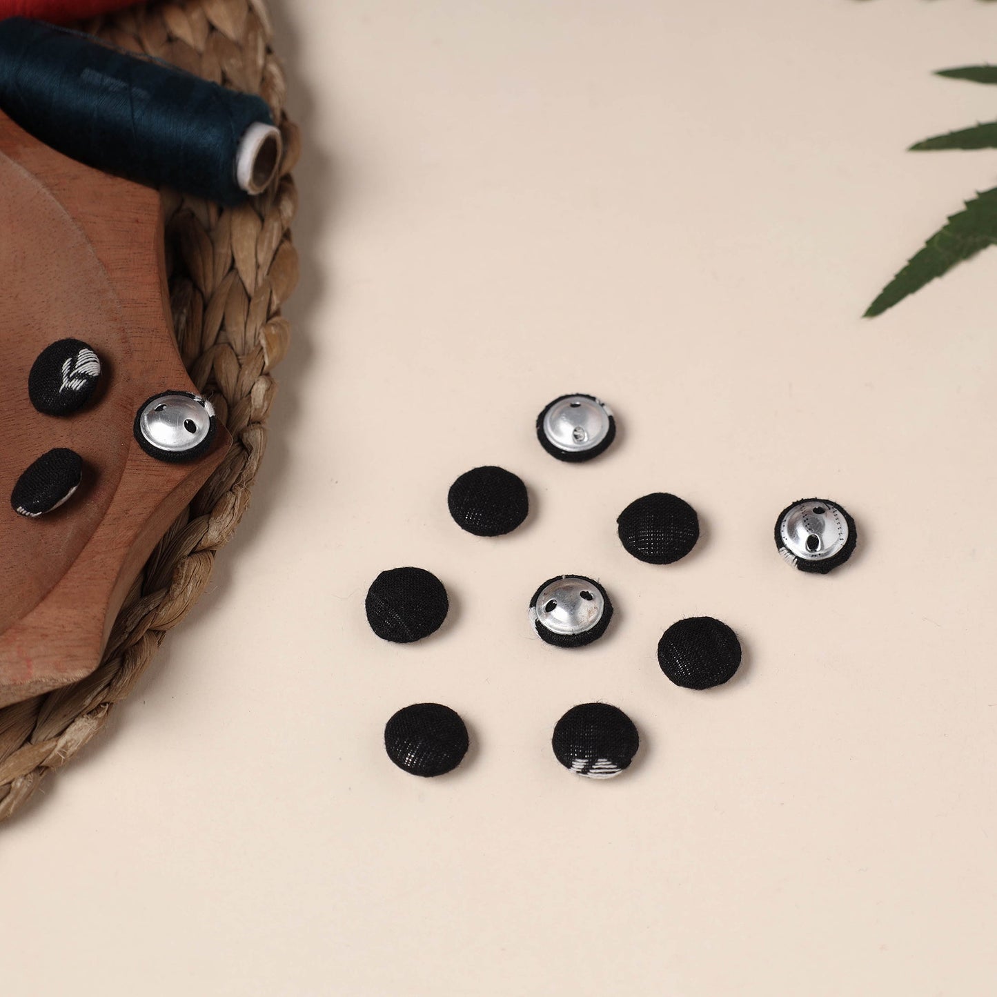 Buttonbaaz Handmade Fabric Button Small