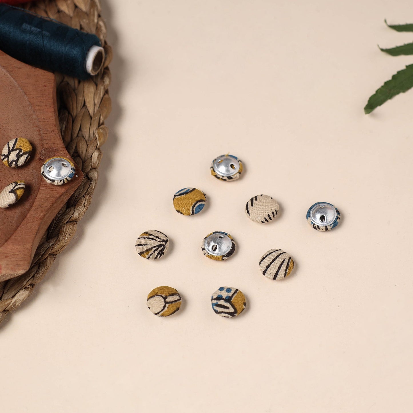Buttonbaaz Handmade Fabric Button Small