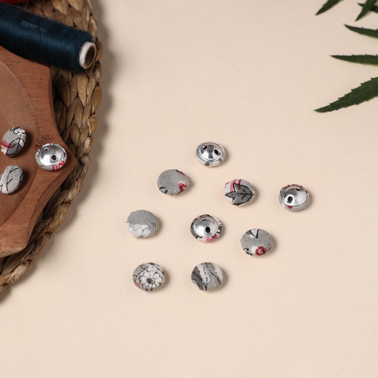 Buttonbaaz Handmade Fabric Button Small