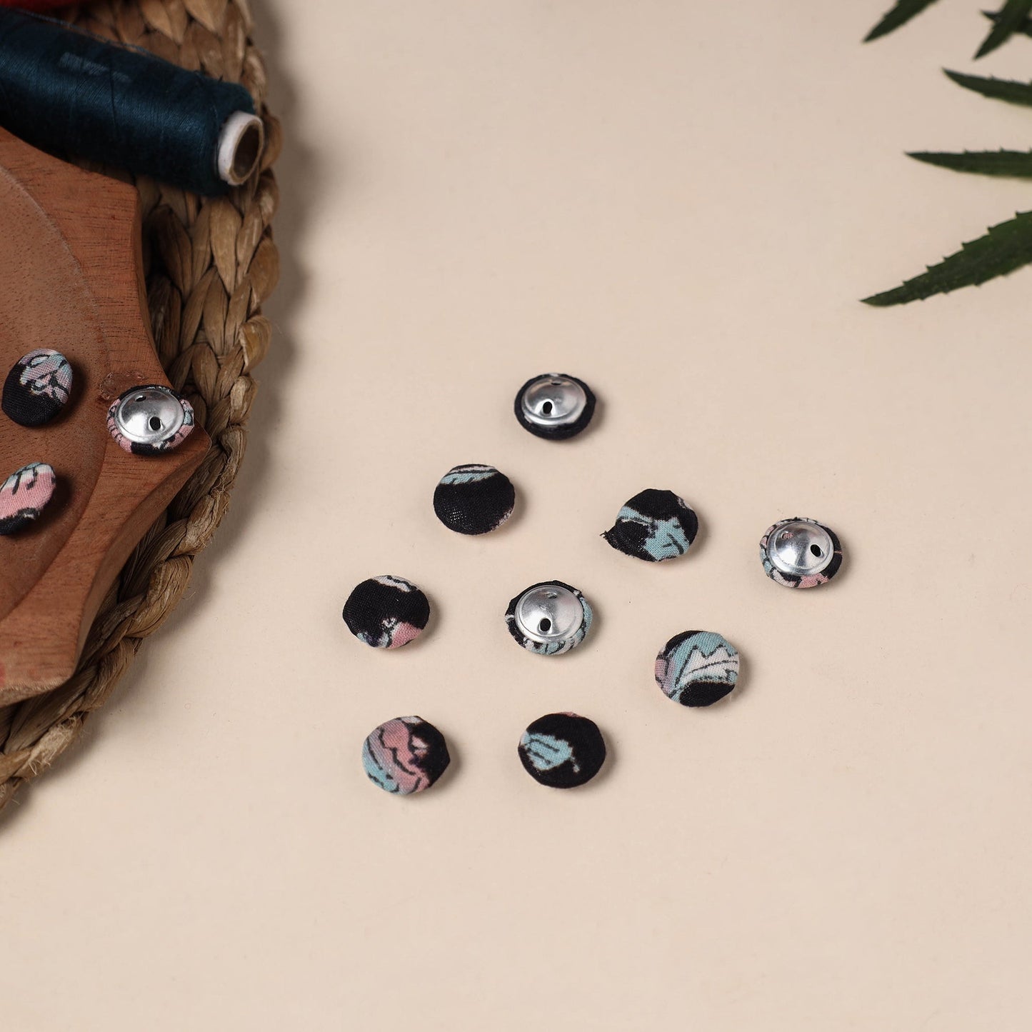 Buttonbaaz Handmade Fabric Button Small