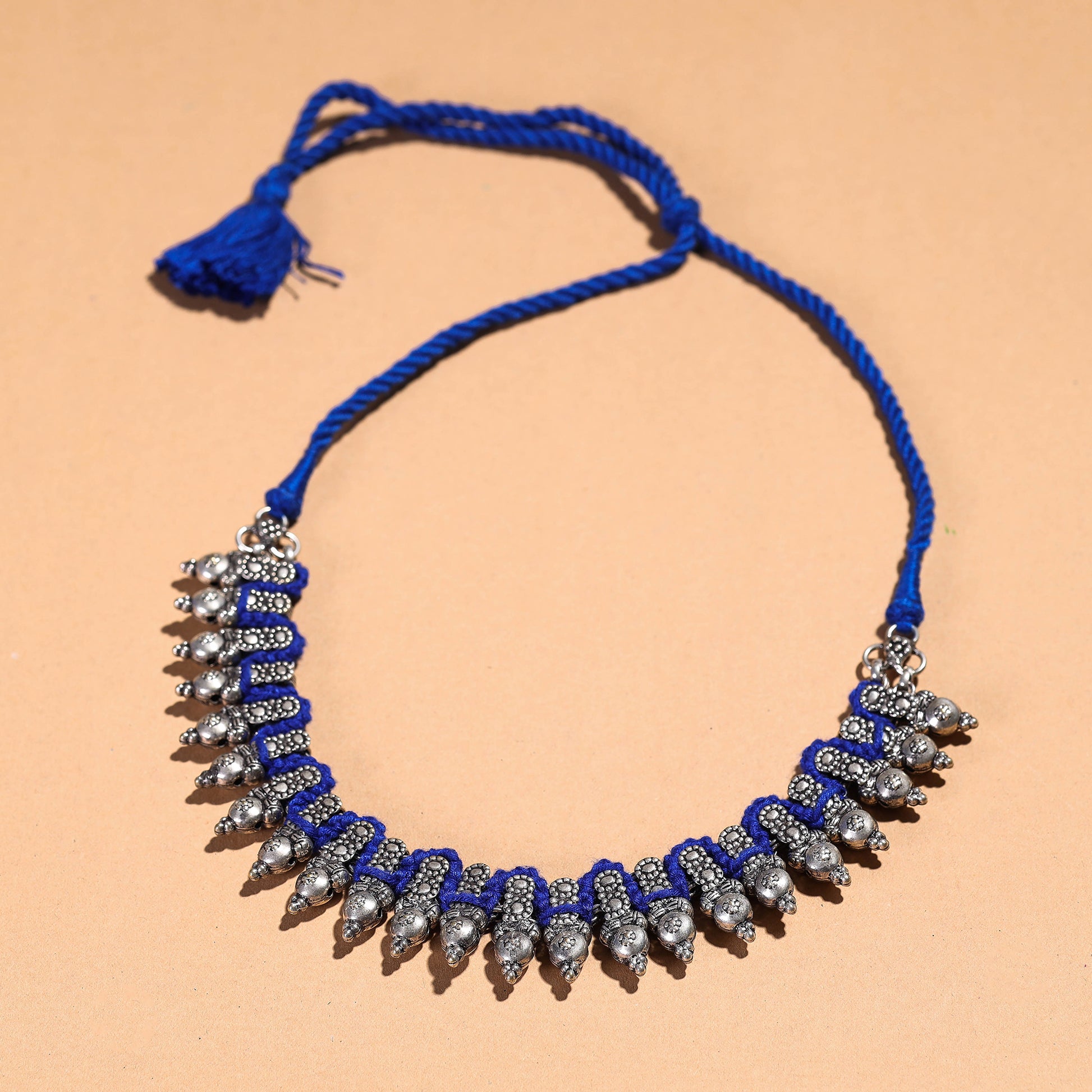 patwa thread work necklace