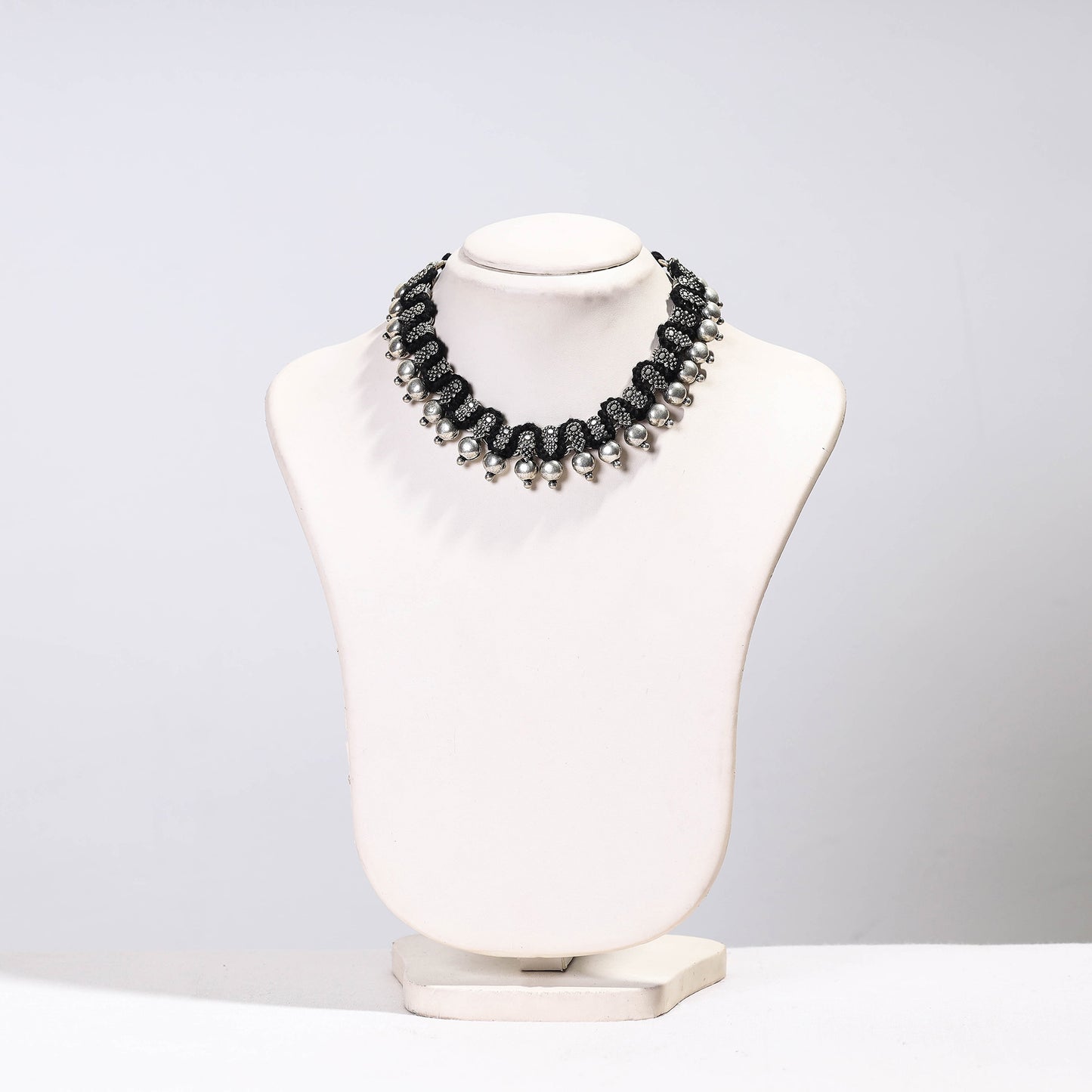 Patwa Thread & Bead Work Necklace