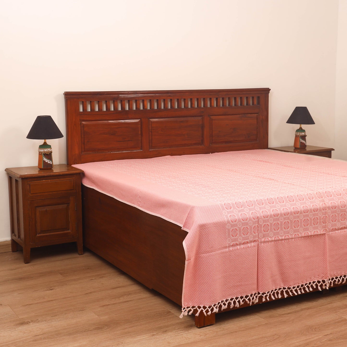 Bijnor Pure Handloom Cotton Double Bed Sheet (96 x 76 in) 57