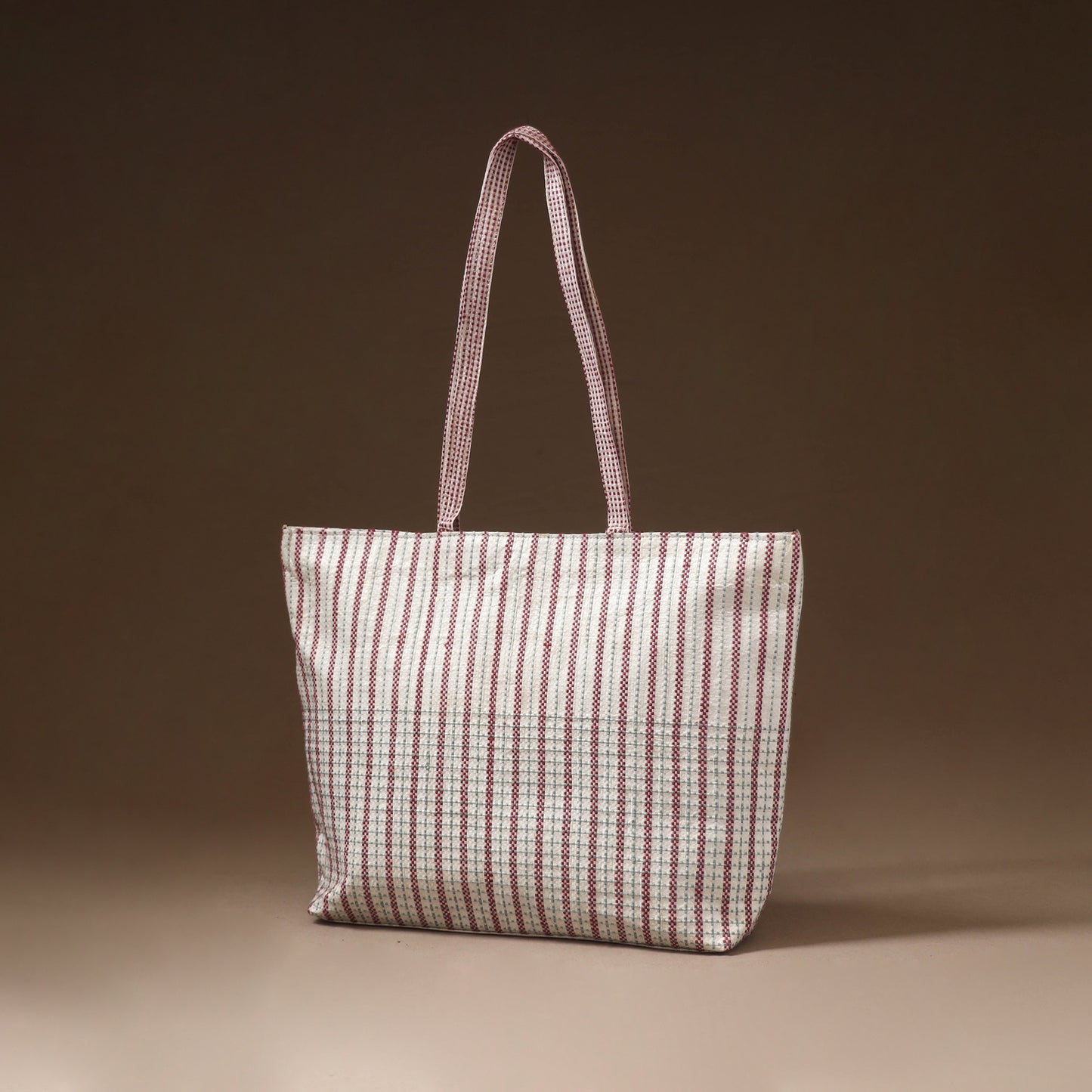 White - Taat Wool Thread Hand Embroidery Upcycled Shoulder Bag 03