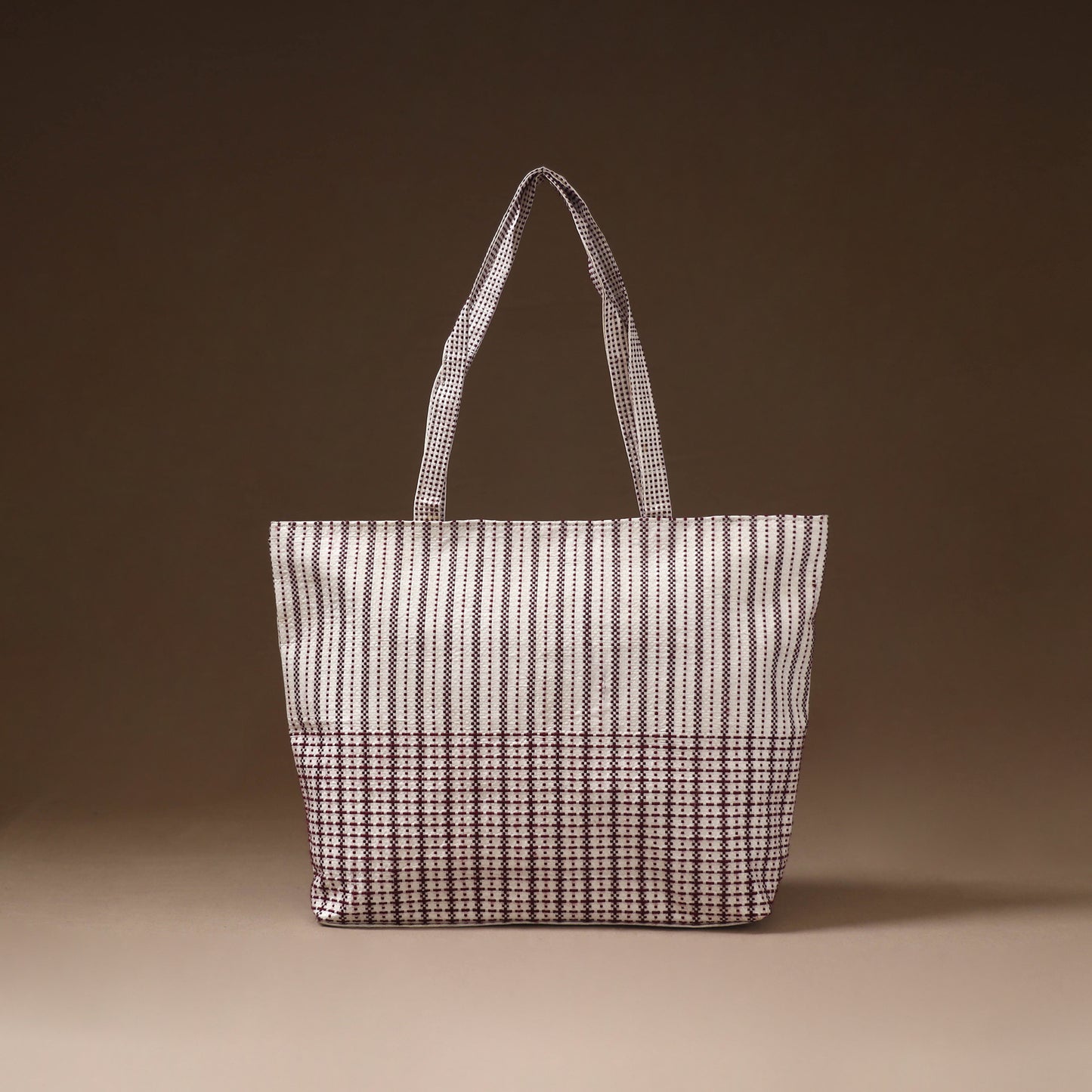 White - Taat Wool Thread Hand Embroidery Upcycled Shoulder Bag 05