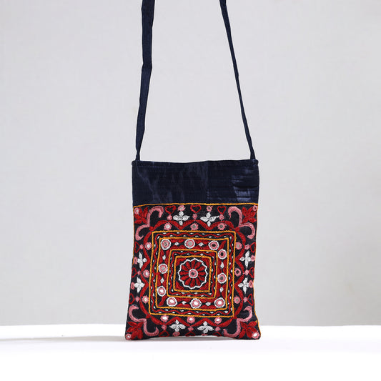 Kutch Pakko Hand Embroidery Mirror Work Mashru Silk Sling Bag 109