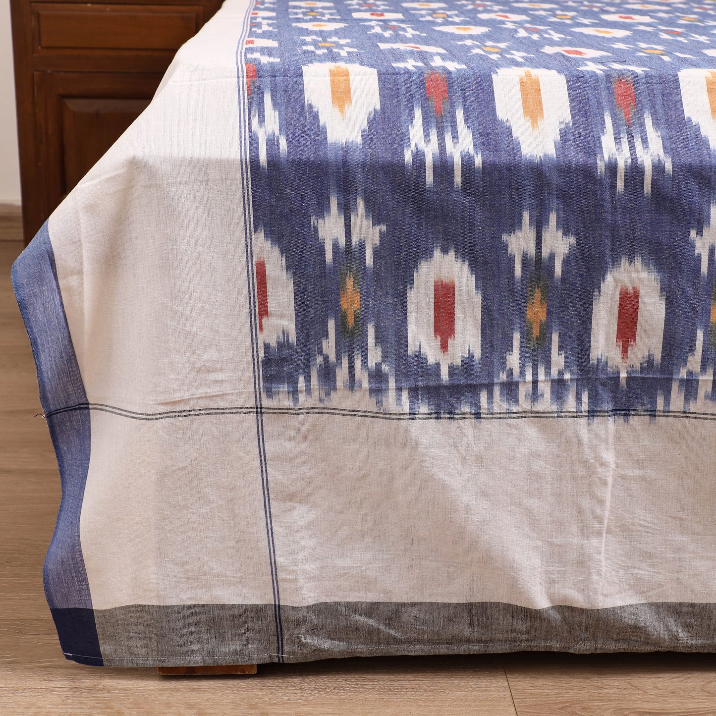 Pochampally Ikat Weave Cotton Double Bedsheet Set (108 x 90 in) 28