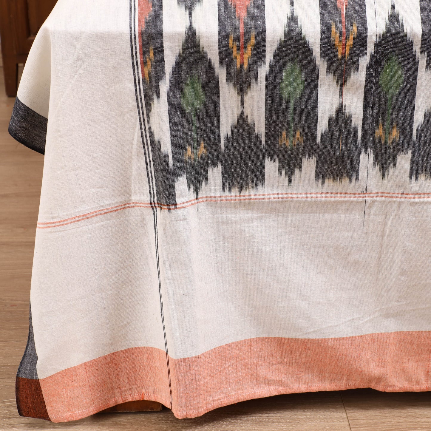 Pochampally Ikat Weave Cotton Double Bedsheet Set (108 x 90 in) 30