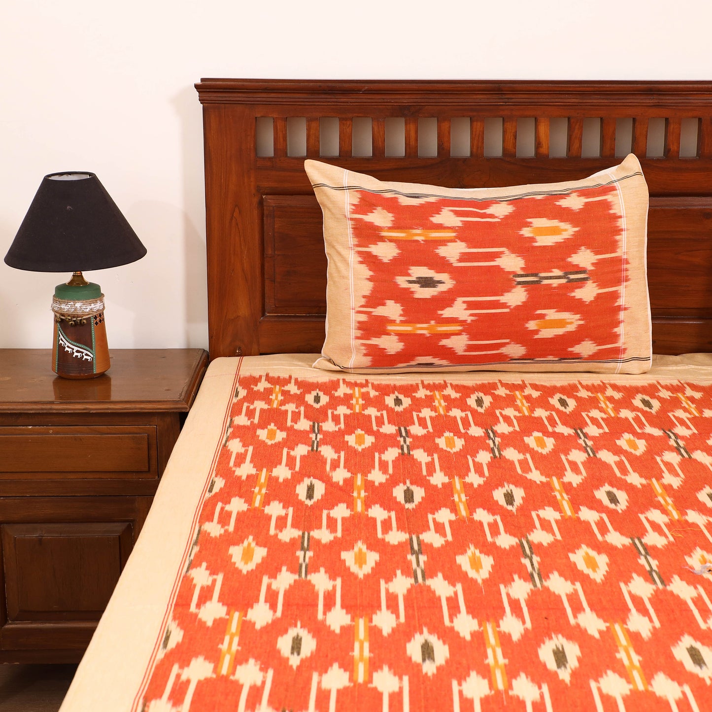 Pochampally Ikat Weave Cotton Double Bedsheet Set (108 x 90 in) 33