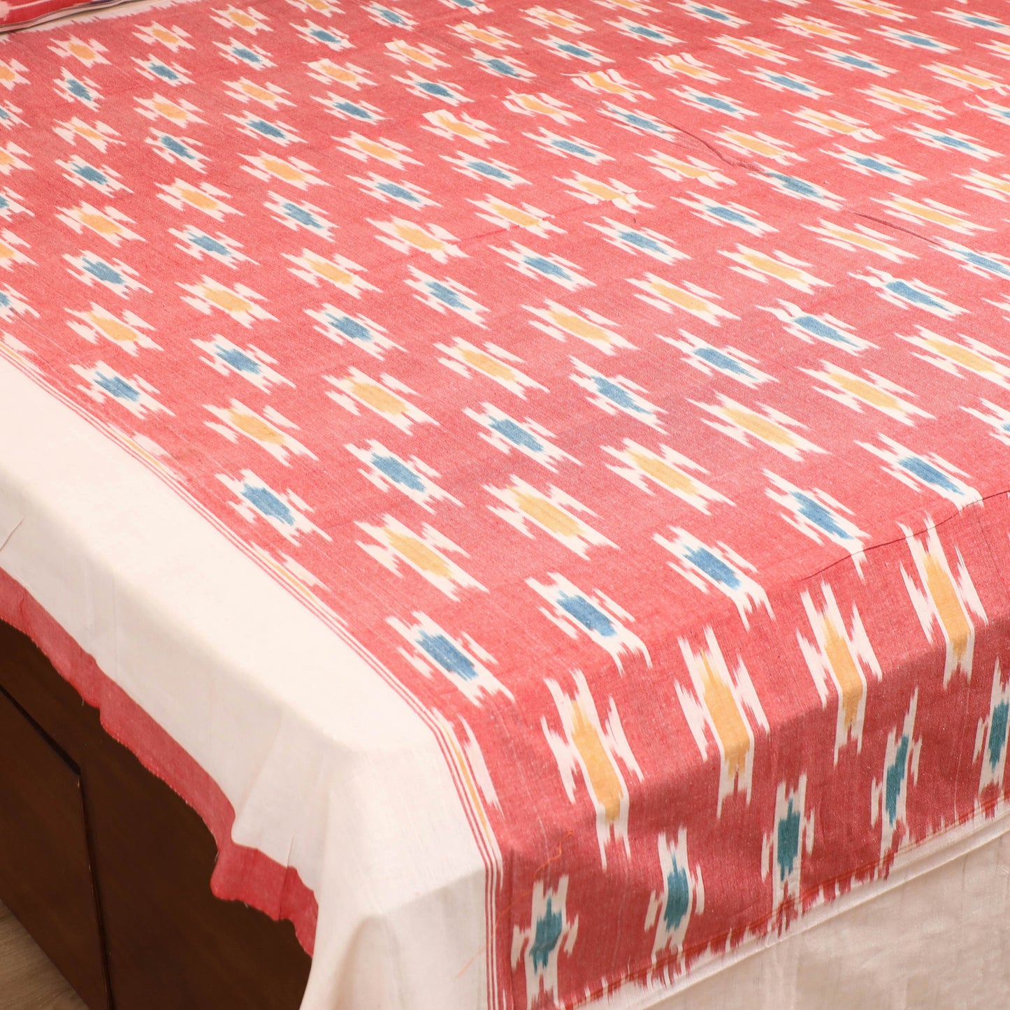 Pochampally Ikat Weave Cotton Double Bedsheet Set (108 x 90 in) 37
