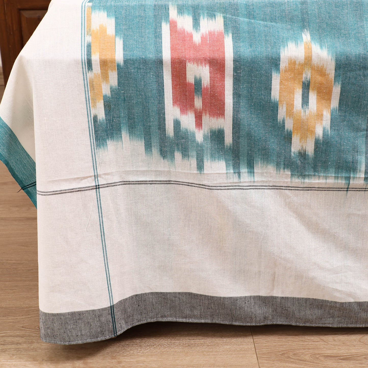 Pochampally Ikat Weave Cotton Double Bedsheet Set (108 x 90 in) 40