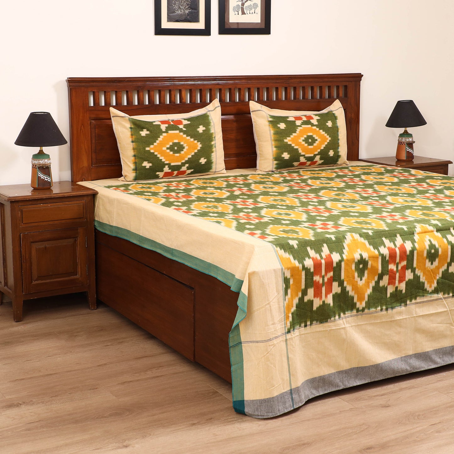 Pochampally Ikat Weave Cotton Double Bedsheet Set (108 x 90 in) 43