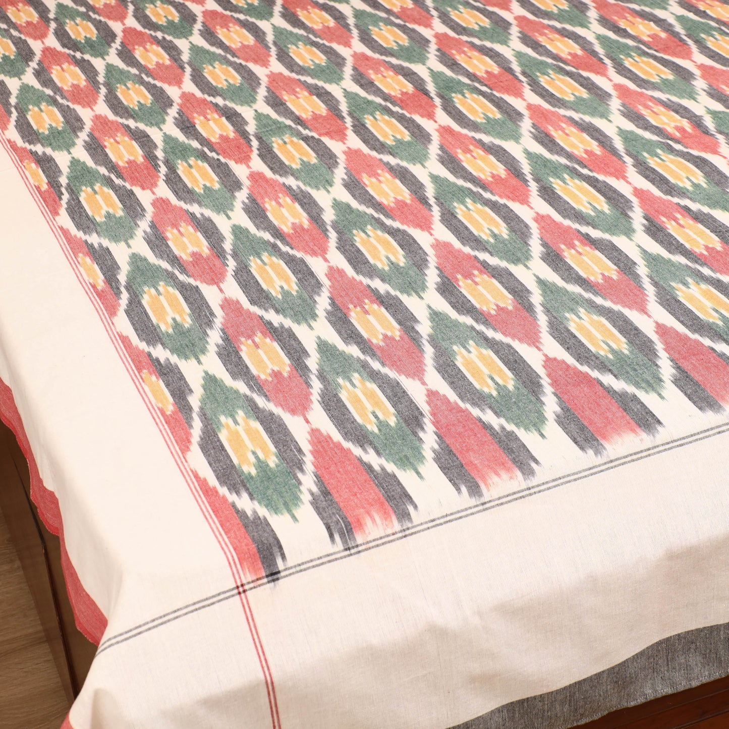 Pochampally Ikat Weave Cotton Single Bedsheet (90 x 60 in) 01