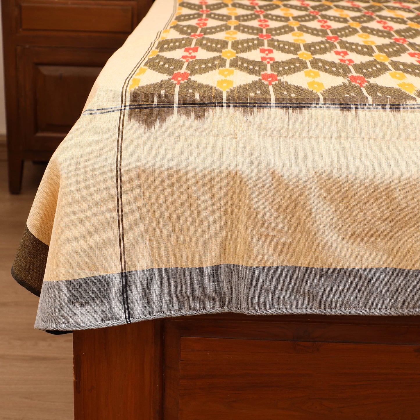 Pochampally Ikat Weave Cotton Single Bedsheet (90 x 60 in) 04