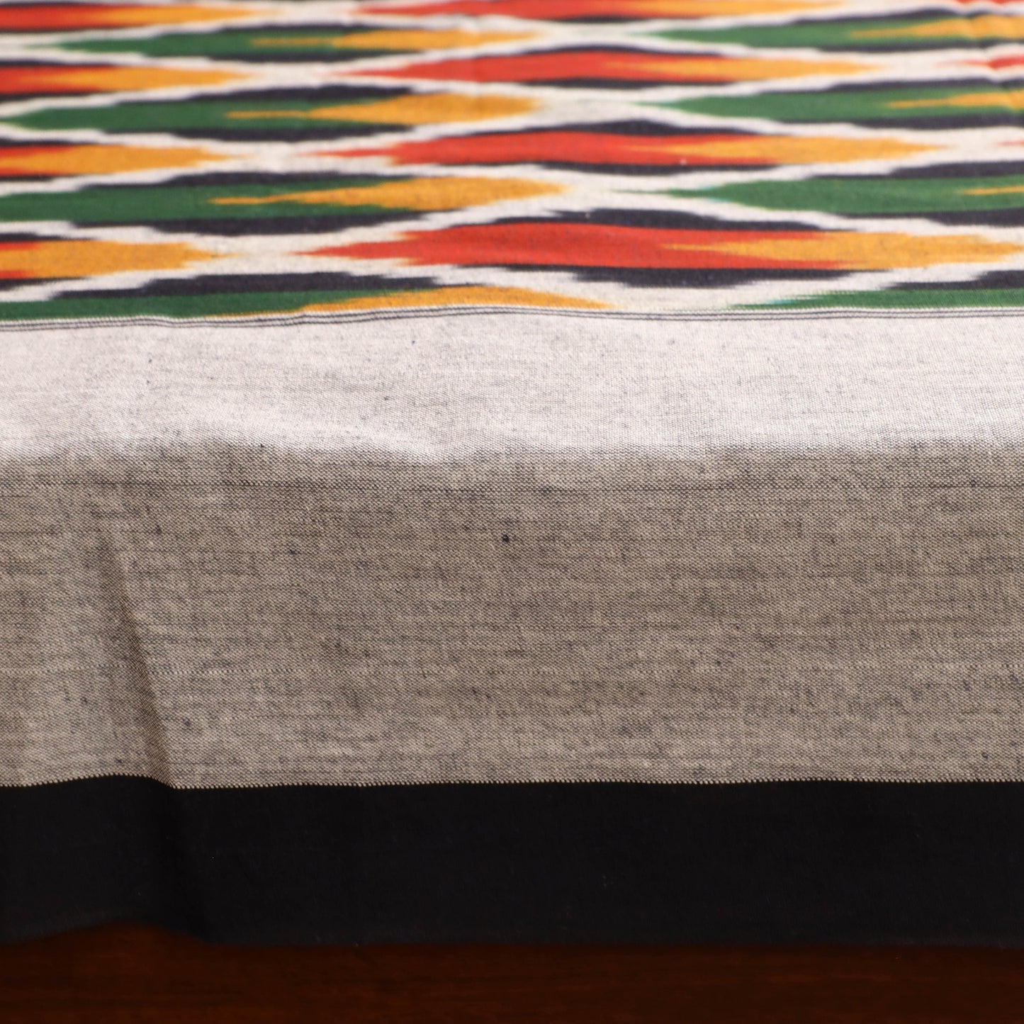 Pochampally Ikat Weave Cotton Single Bedsheet (90 x 60 in) 07
