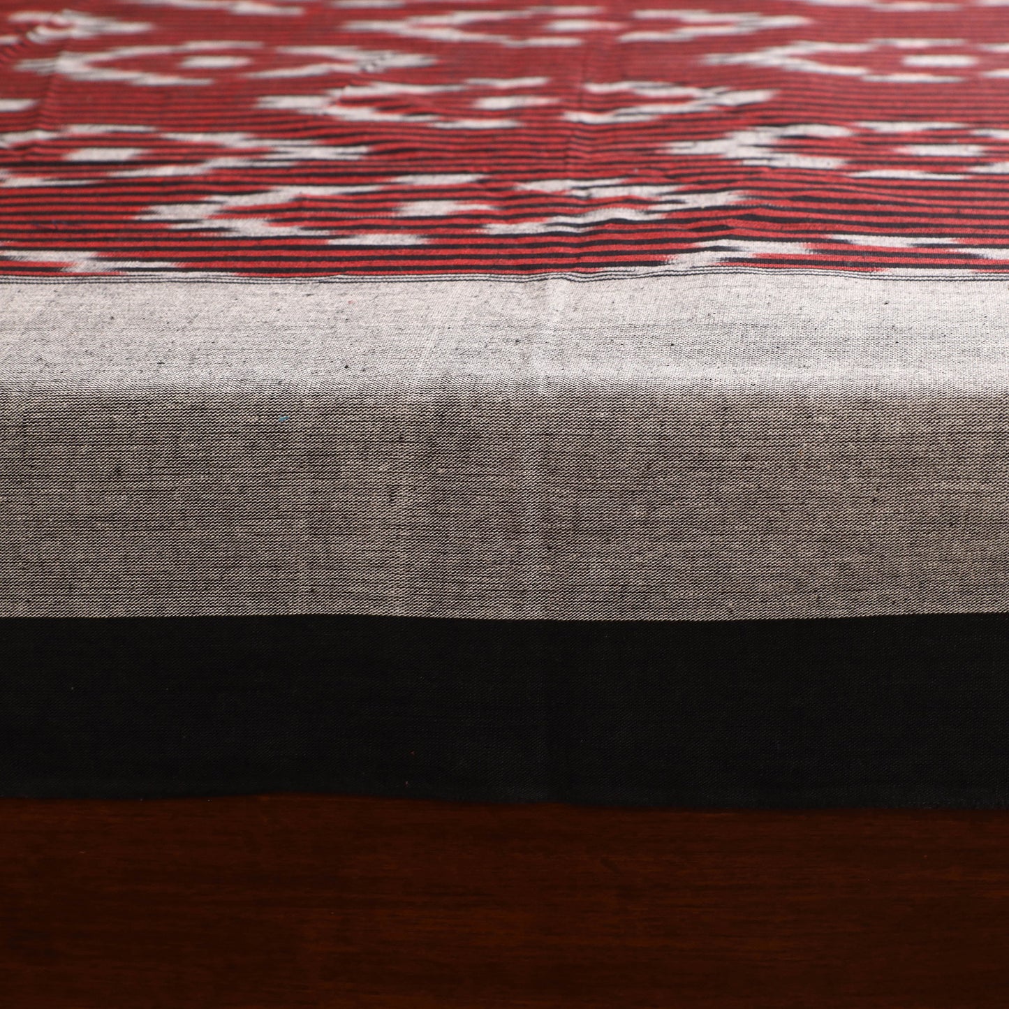 Pochampally Ikat Weave Cotton Single Bedsheet (90 x 60 in) 09