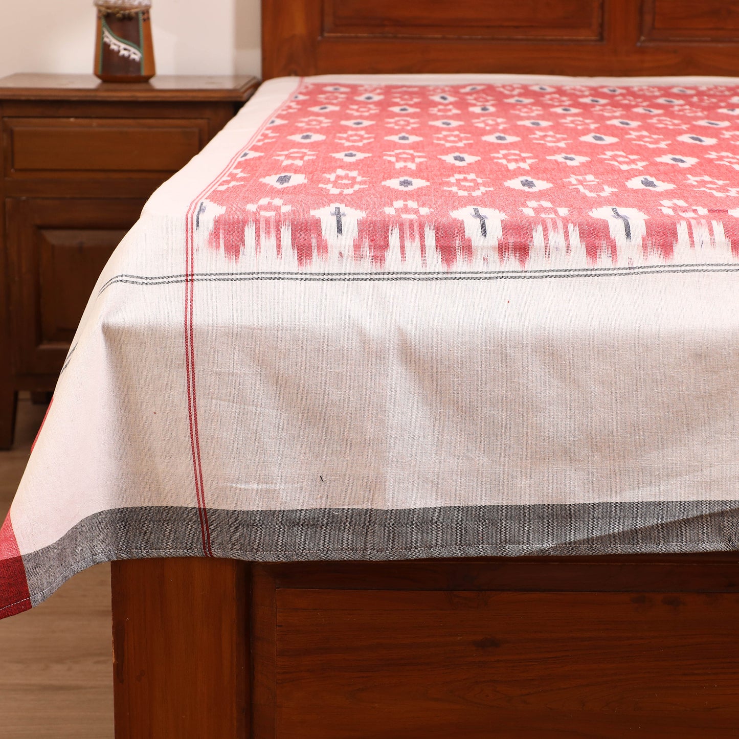 Pochampally Ikat Weave Cotton Single Bedsheet (90 x 60 in) 20