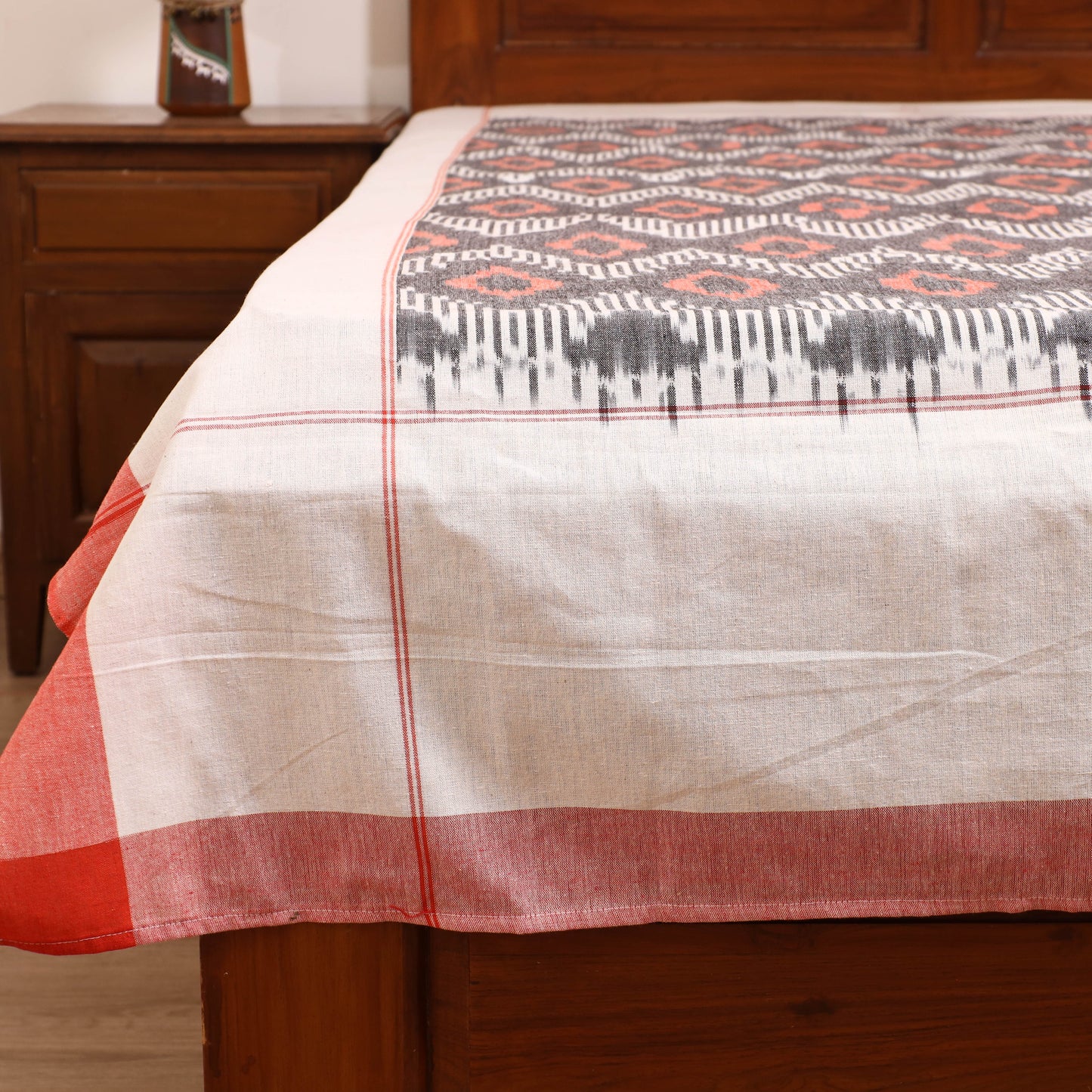 Pochampally Ikat Weave Cotton Single Bedsheet (90 x 60 in) 23