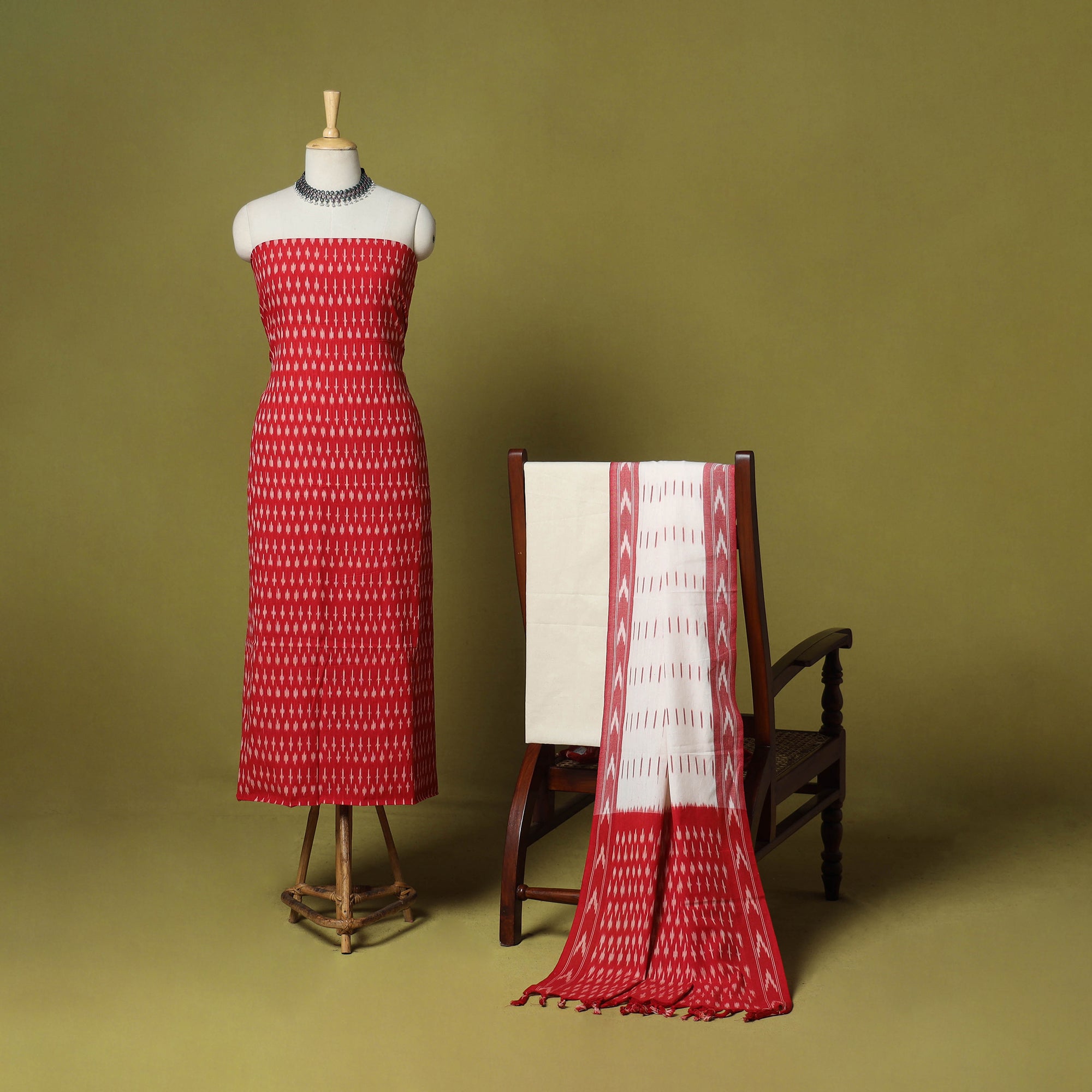 Red - 2pc Unstitched Pochampally Ikat Dress Material with Jewellery Set 17