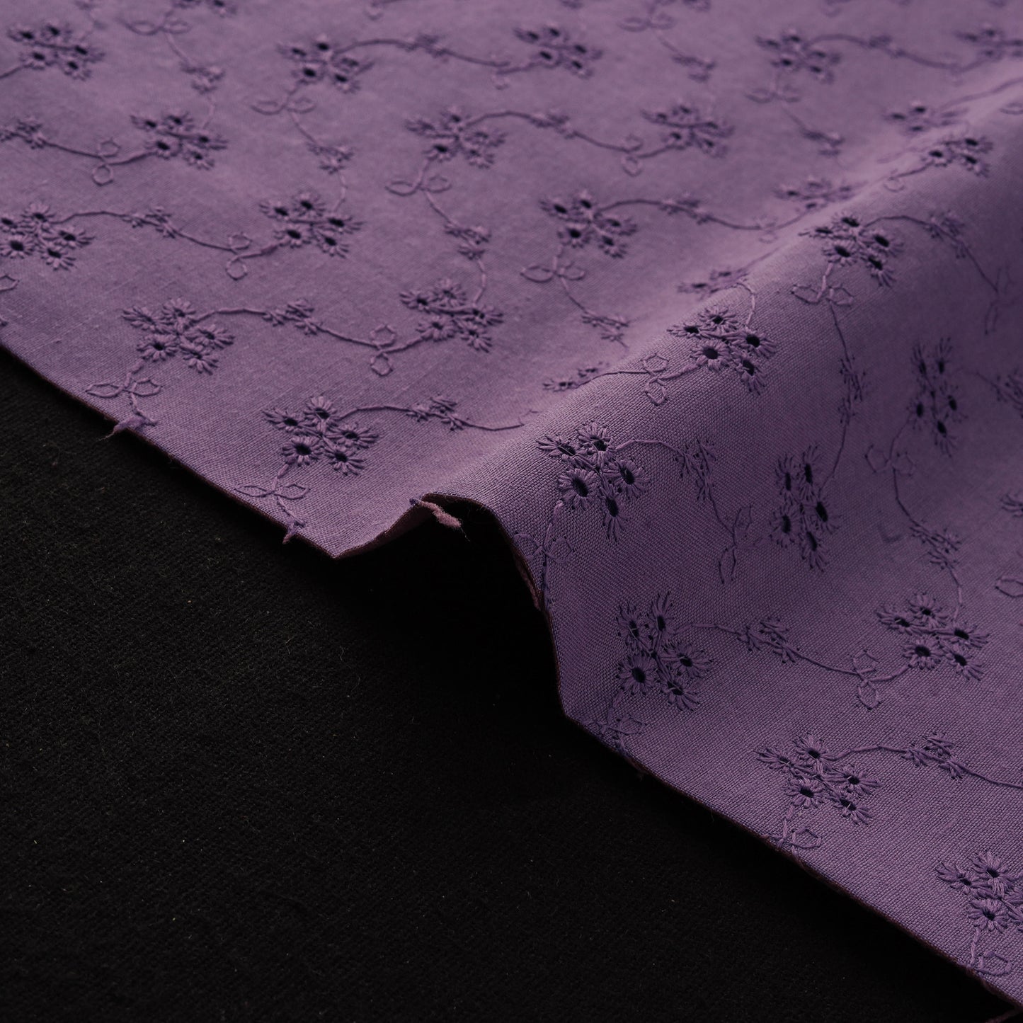 Floral Embroidered Cotton Hakoba Fabric 09