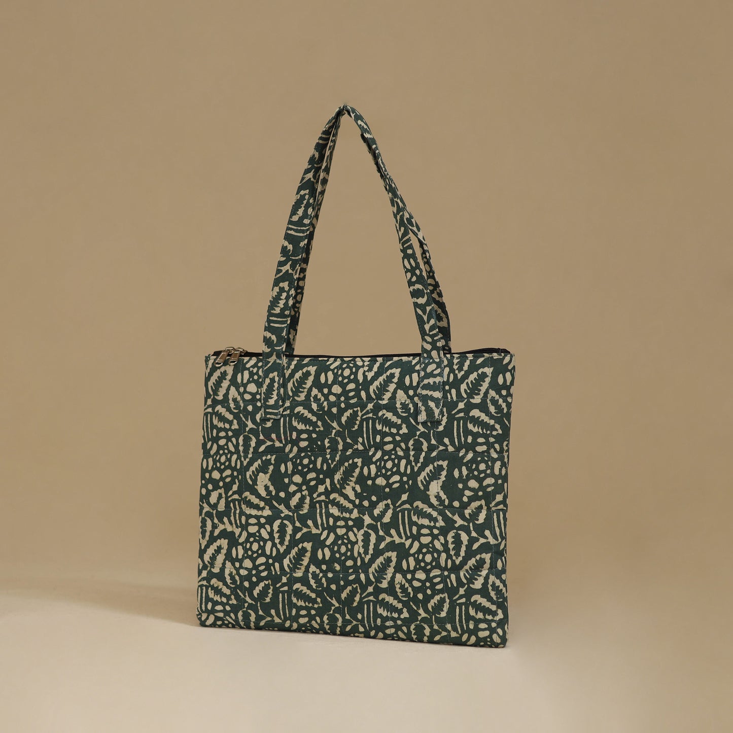 Handcrafted Cotton Quilted Handbag 05