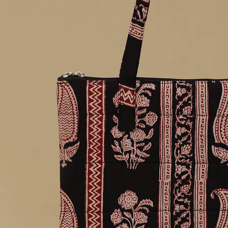 Handcrafted Cotton Quilted Handbag 05