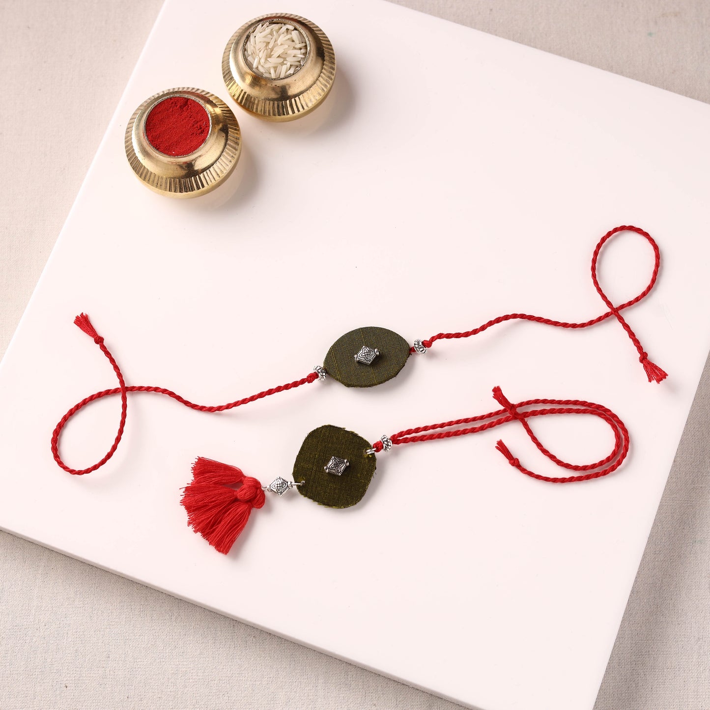 Handmade GS Bead Work Fabart Rakhi with Lumba Set 08