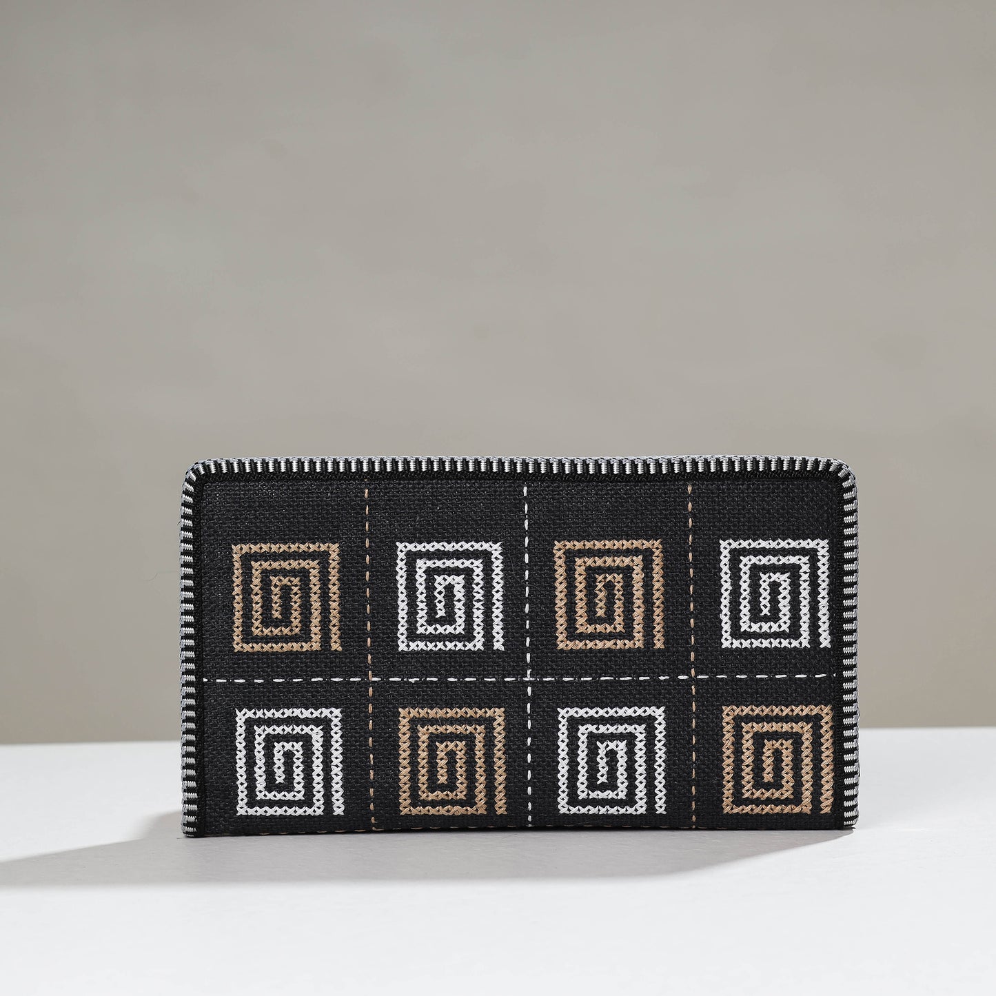 Tribal Hand Embroidered Jute Passport Cover Online at iTokri.com