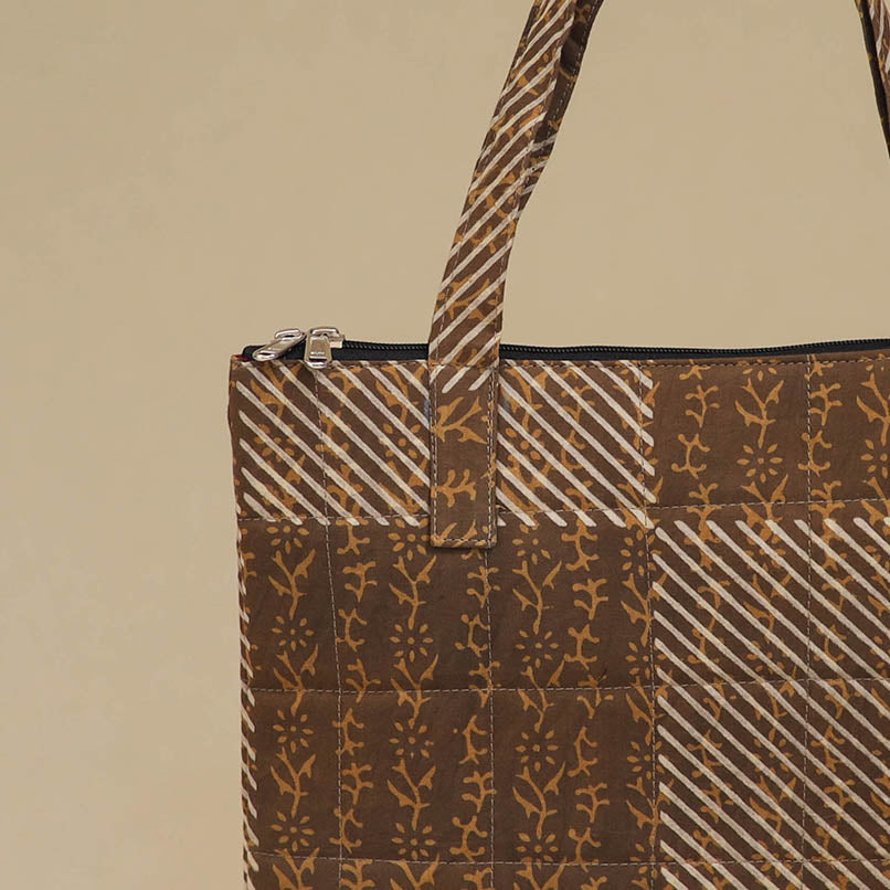 Handcrafted Quilted Handbag 08