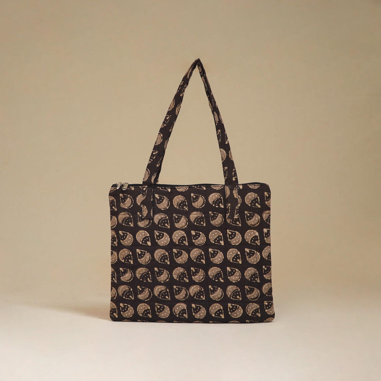Handcrafted Quilted Handbag 10