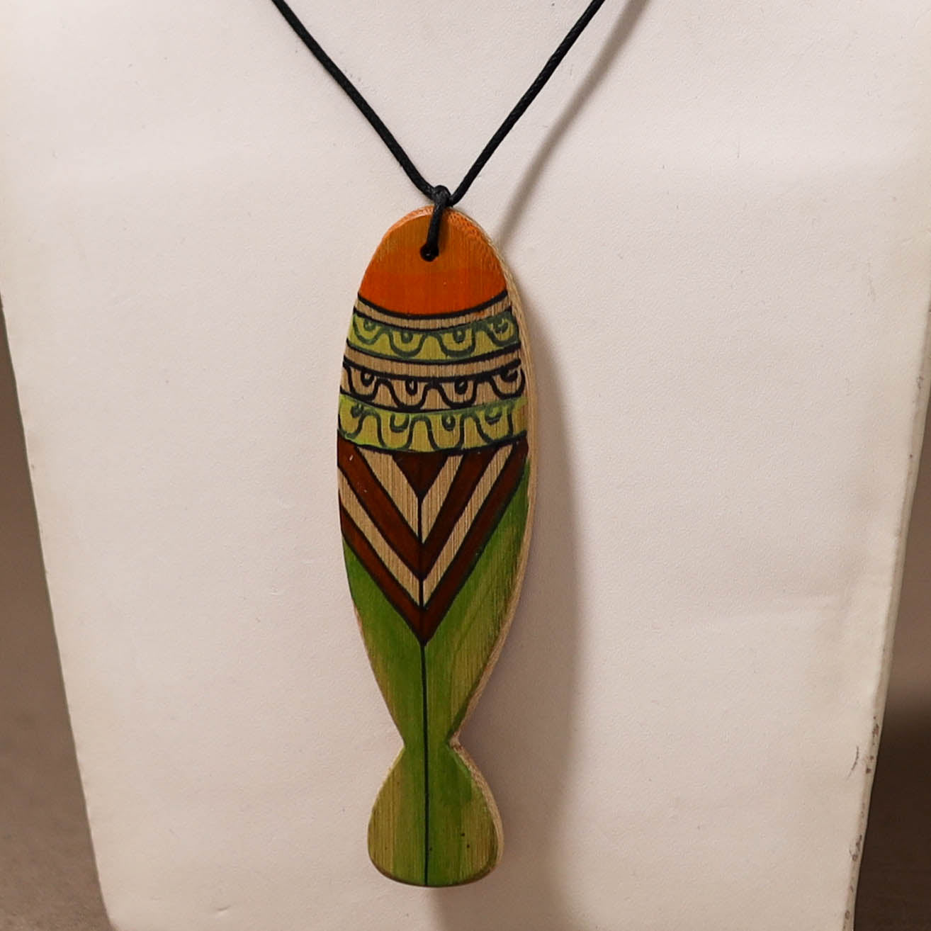 Kerala Mural Handpainted Bamboo Fish Necklace 126