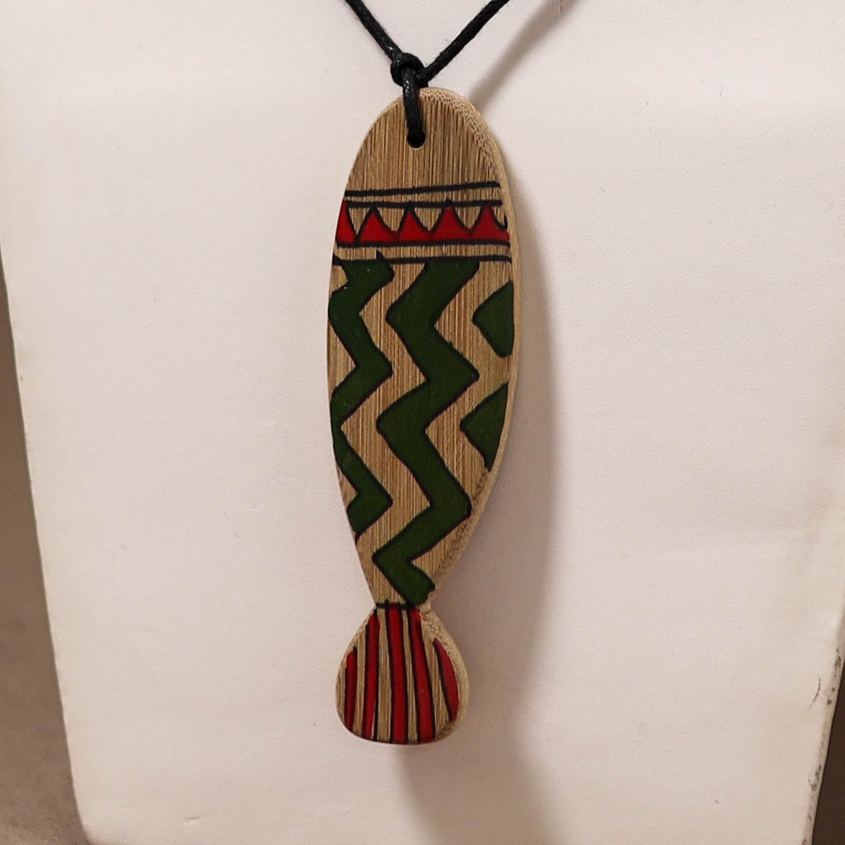 Kerala Mural Handpainted Bamboo Fish Necklace 142