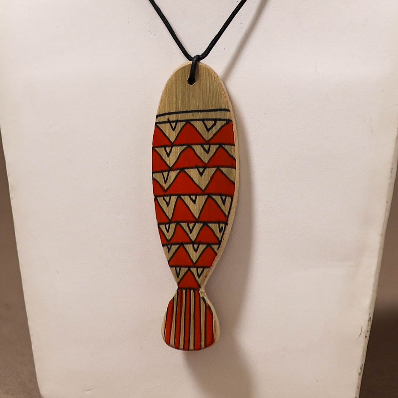 Kerala Mural Handpainted Bamboo Fish Necklace 149