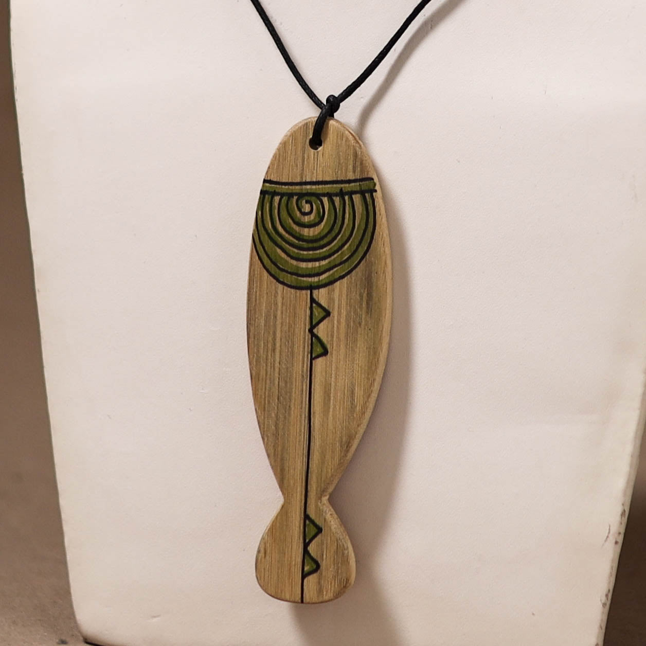 Kerala Mural Handpainted Bamboo Fish Necklace 150