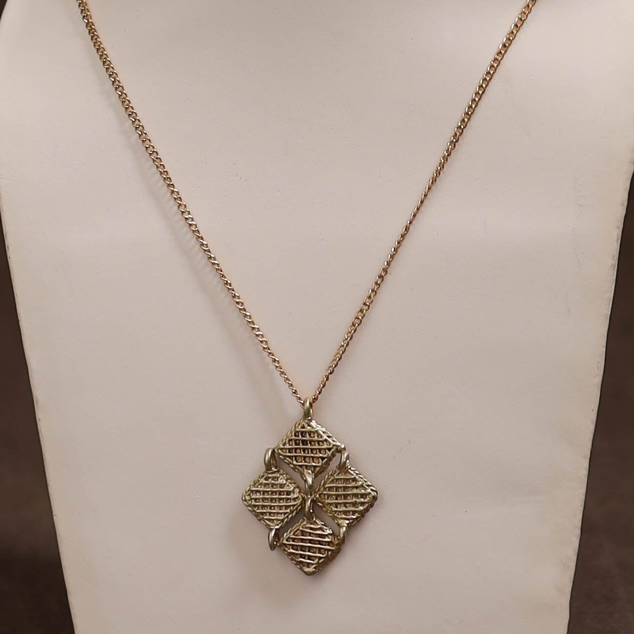 Miharu Tribal Dokra Brass Pendant Necklace 09