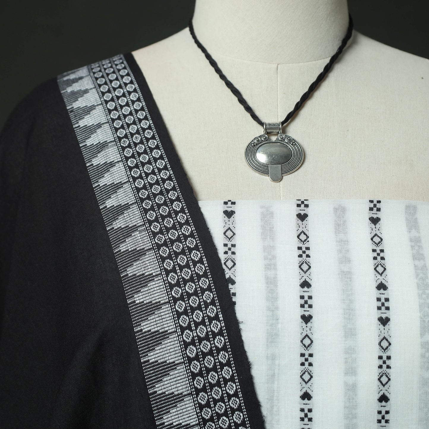White - Jacquard Woven 2pc Cotton Unstitched Dress Material Kurta Set with Jewellery 11