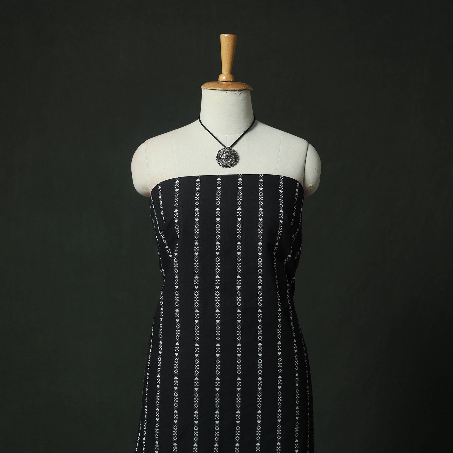 Jacquard Woven 2pc Cotton Unstitched Dress Material Kurta Set with Jewellery 17