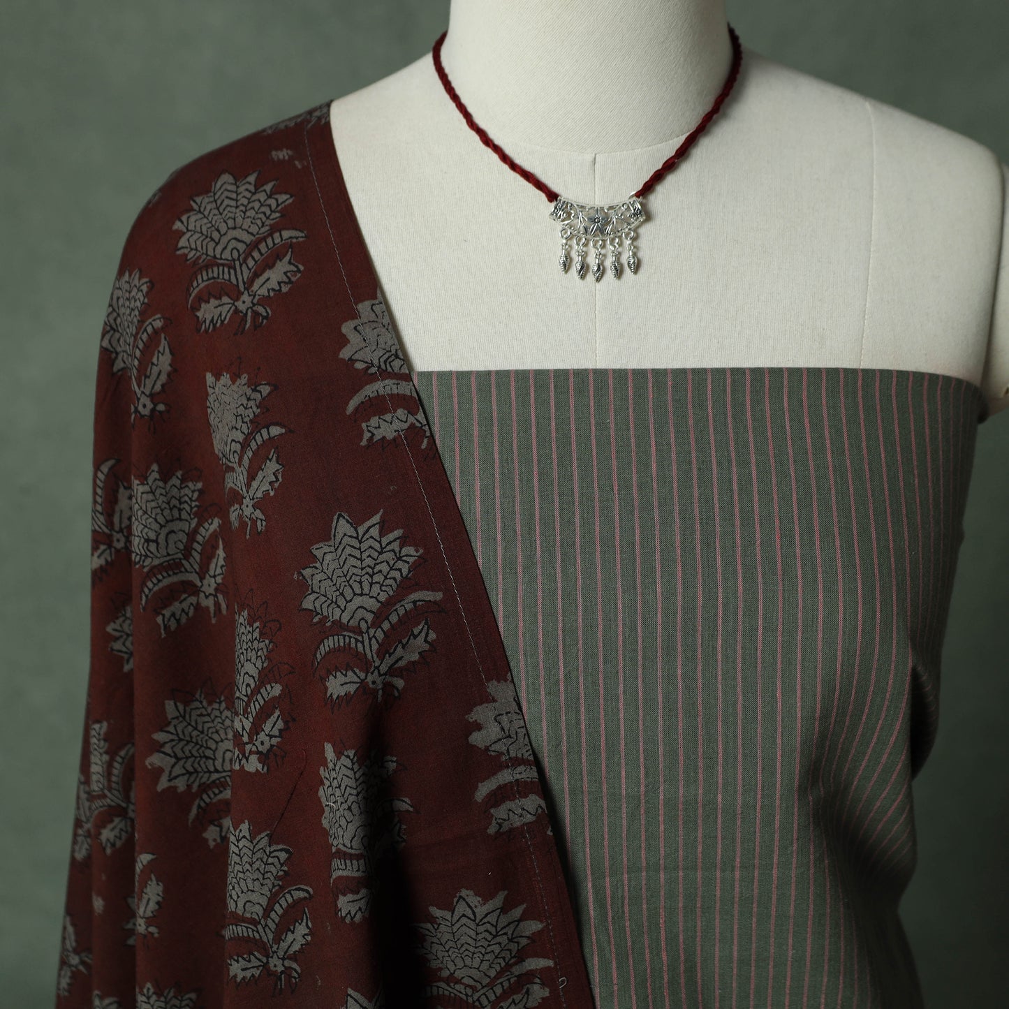 Jacquard Woven Cotton 2pc Unstitched Dress Material Kurta Set with Jewellery 14
