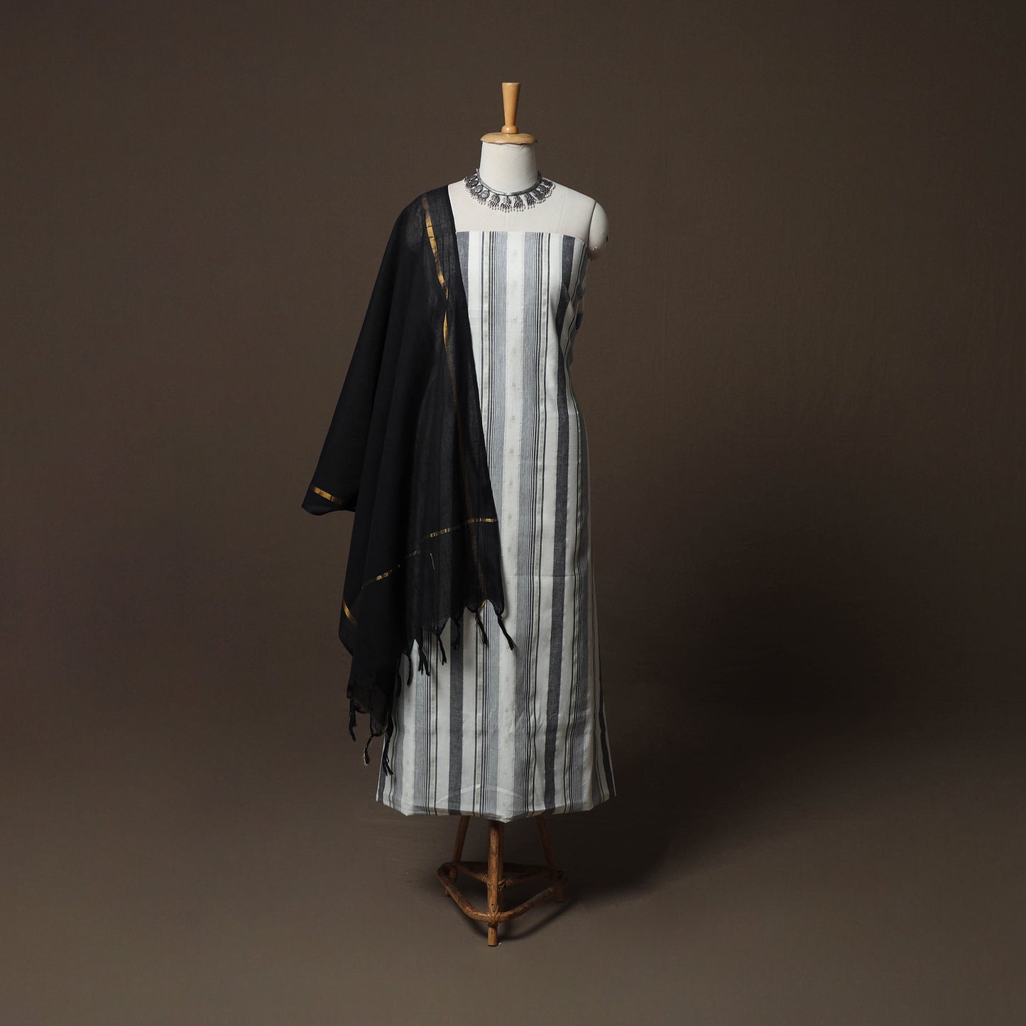 Jacquard Woven Pure Cotton 3pc Unstitched Dress Material Suit Set 101