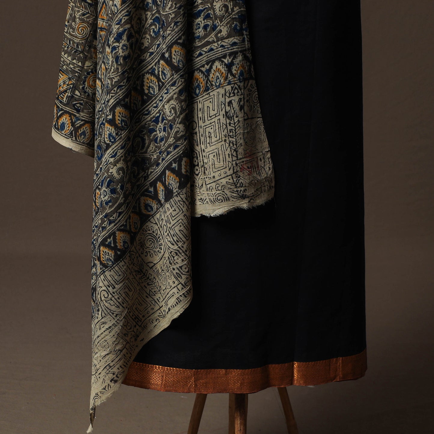 Mangalagiri Handwoven Cotton 2pc Unstitched Dress Material Kurta Set with Jewellery 10