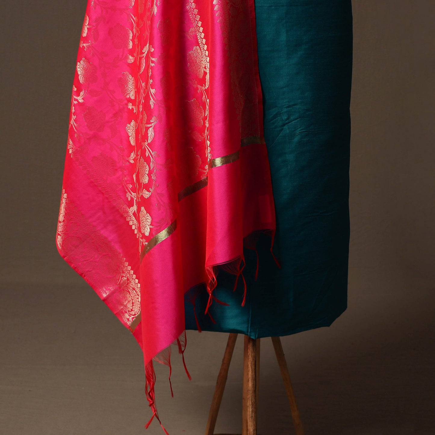 Plain Slub Silk 2pc Unstitched Dress Material Kurta Set with Earrings 21