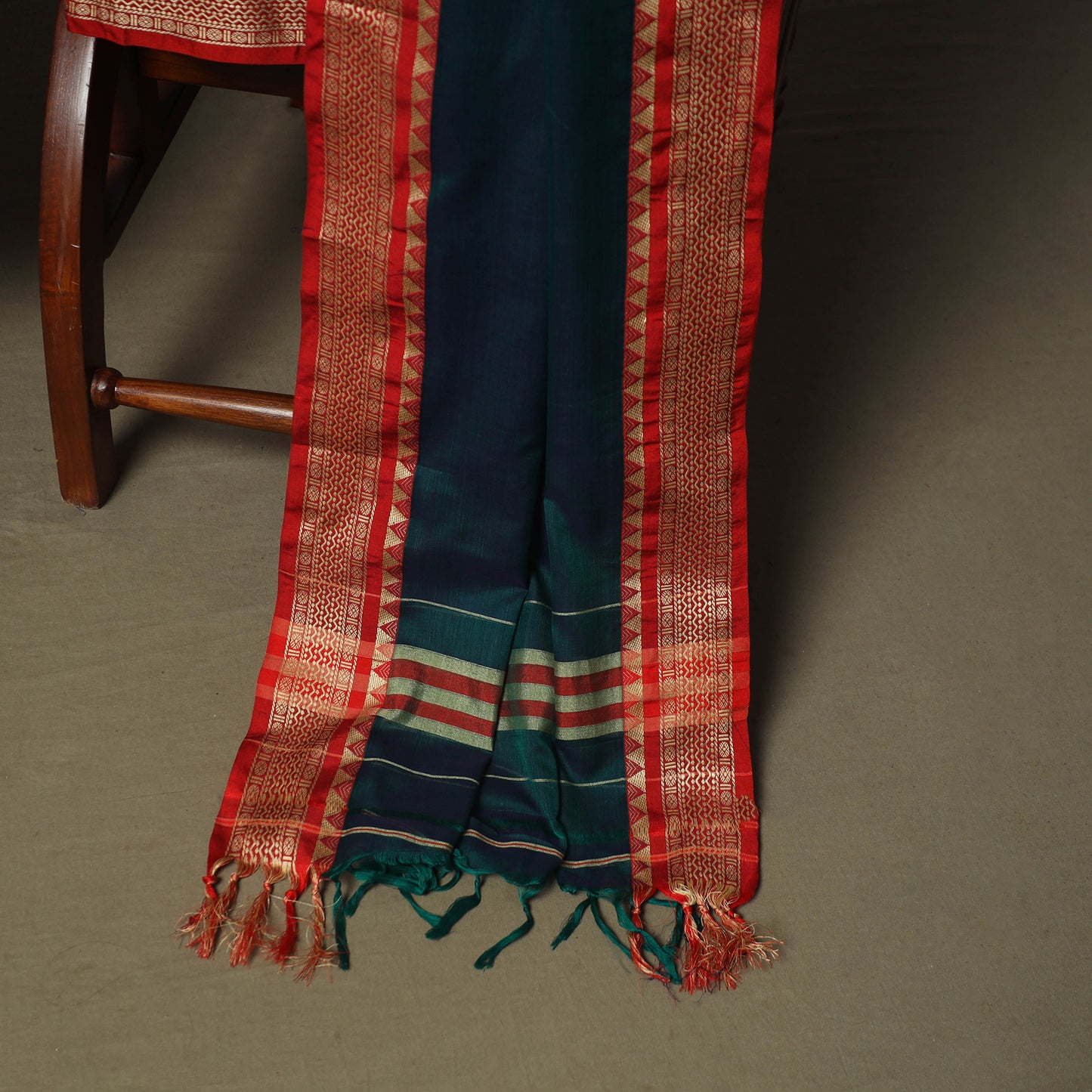 Green - Dharwad Woven Mercerised Cotton 3pc Unstitched Dress Material Suit Set 08