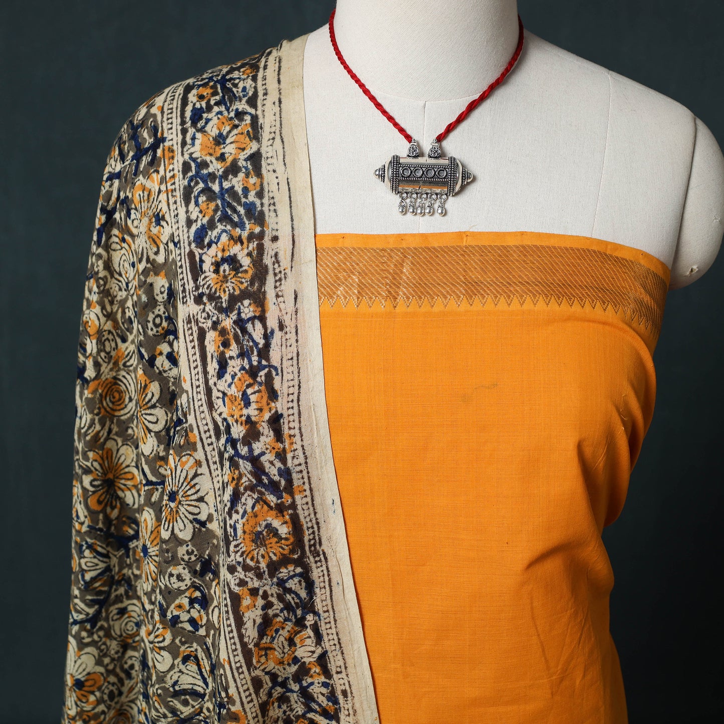 Mangalagiri Handwoven 2pc Cotton Unstitched Dress Material Kurta Set with Jewellery 08