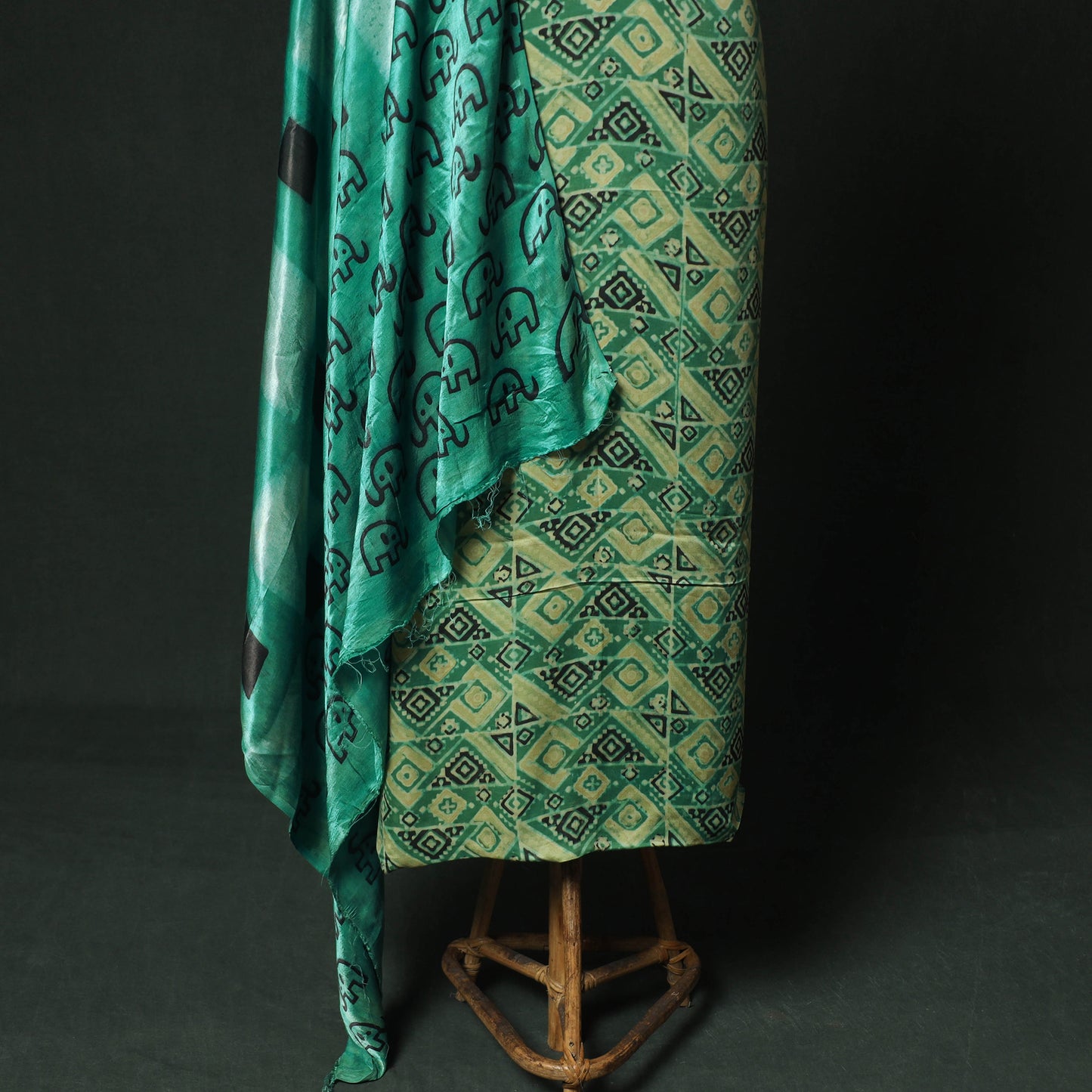 Green - Bagru Vanaspati Block Print Modal Silk Lace Handwork 2pc Unstitched Dress Material Kurta Set 15