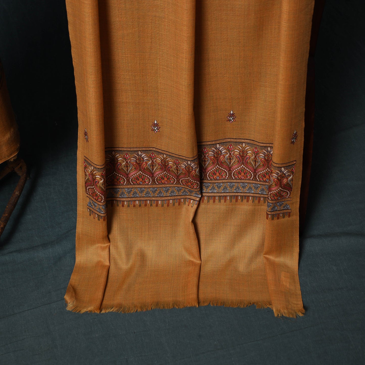 3pc Heavy Chain Stitch Embroidered Wool Unstitched Dress Material Suit Set 43