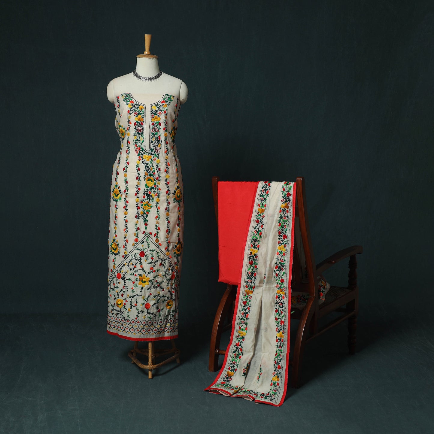 Hand Embroidered Chanderi Silk 3pc Unstitched Dress Material 28