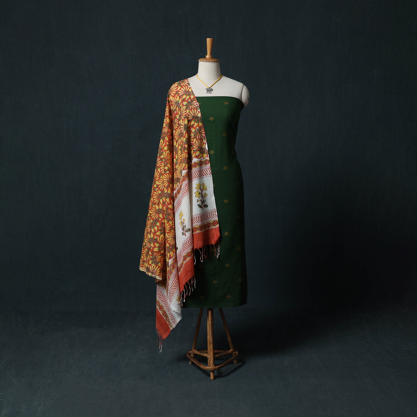 Green - Jacquard Woven 2pc Cotton Unstitched Dress Material Kurta Set with Jewellery 12