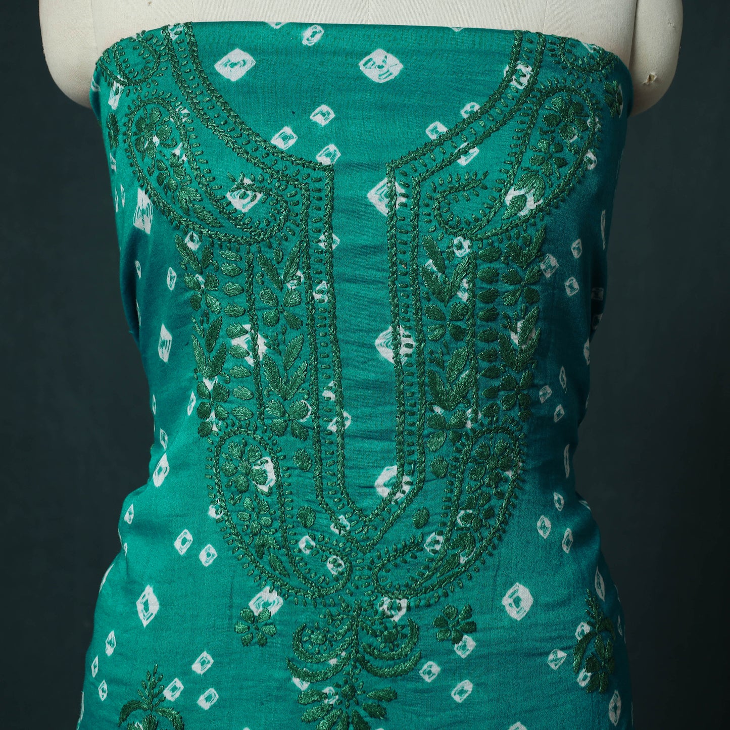 Lucknowi Chikankari Hand Embroidered Bandhani Cotton Unstitched Kurta Material (2.5M) 16