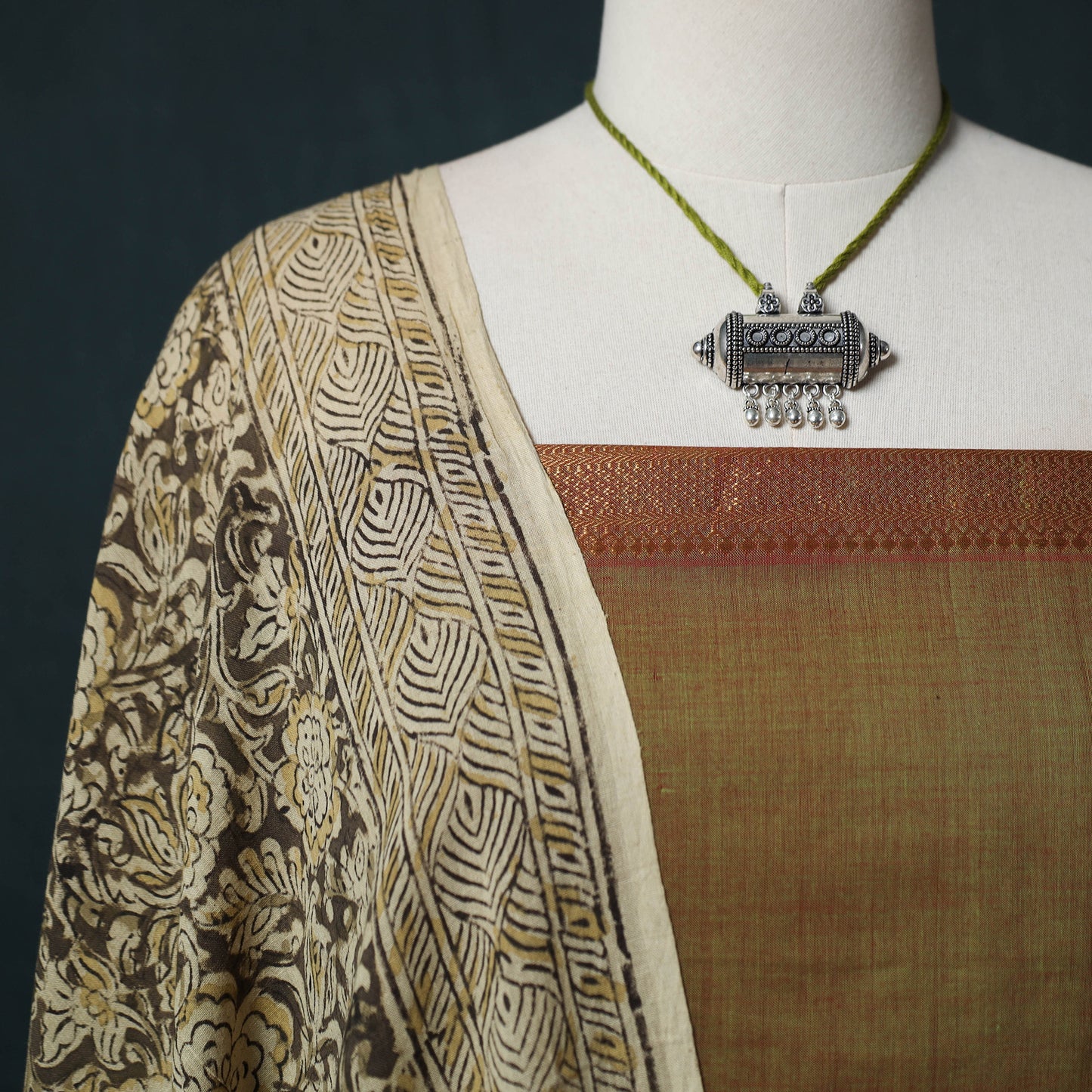 Mangalagiri Handwoven 2pc Cotton Unstitched Dress Material Kurta Set with Jewellery 03