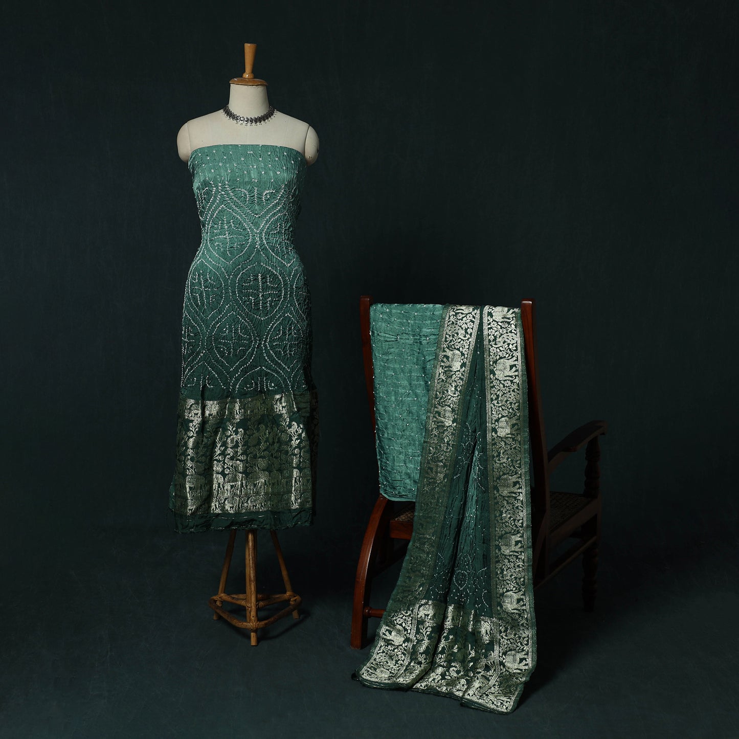 Kutch Bandhani Tie-Dye Modal Silk Heavy Banarasi Zari 3pc Unstitched Dress Material Suit Set 40